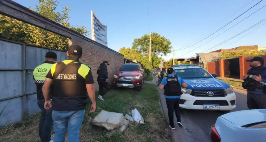 10 domicilios de jefes de comisarías fueron allanados por una denuncia de coimas