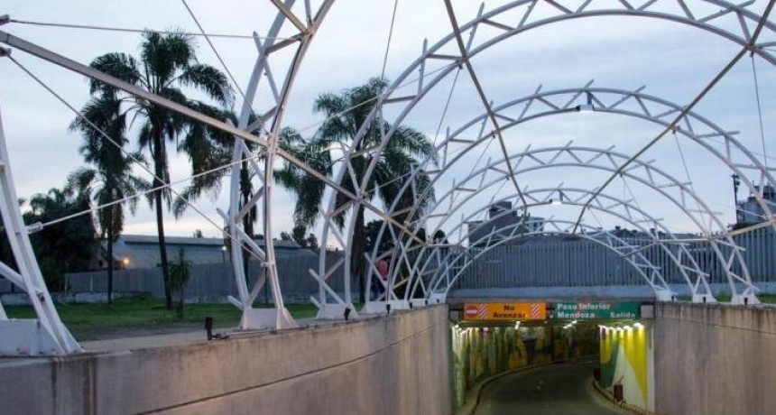 Cierran por la noche los túneles de calles Córdoba y Mendoza para cambiar las luminarias