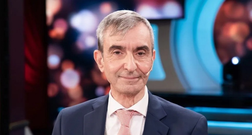 Nelson Castro fue elegido comunicador del año en los Premios Eikon