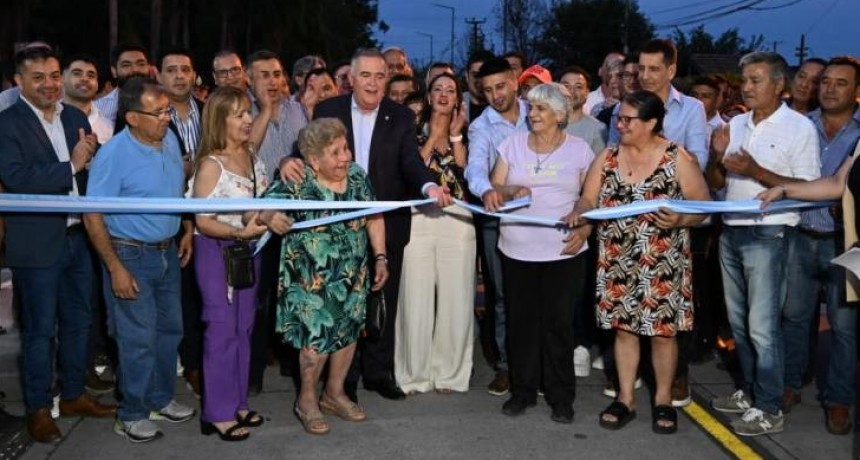 Jaldo inauguró la emblemática obra del canal Independencia en Bella Vista y también recorrió obras en ejecución