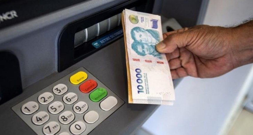 El jueves 27 arranca el pago del sueldo de noviembre para estatales