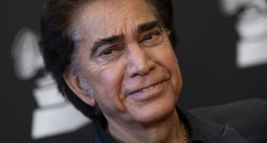 Echaron del avión al "Puma" José Luis Rodríguez