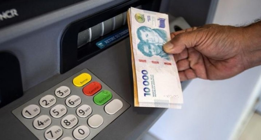 Prosigue el pago del sueldo de noviembre para estatales