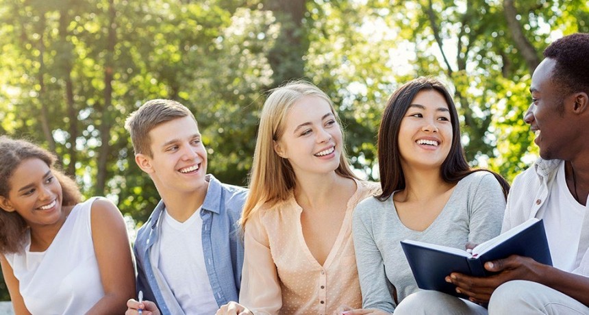 ¿Trabajar o estudiar? El 30% de los jóvenes no realiza ninguna de esas actividades