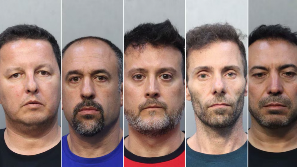 Cinco argentinos fueron arrestados en Miami acusados de robar en el shopping más concurrido