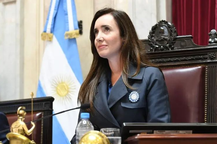 Victoria Villarruel otorgó un bono extraordinario $500 mil a los trabajadores del Senado