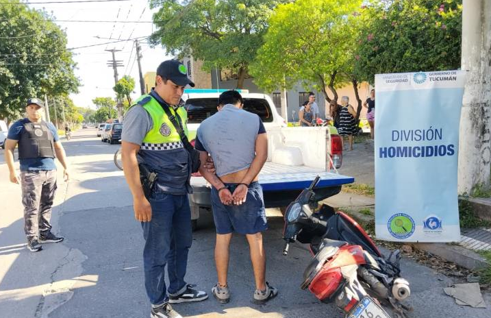 Atrapan a un motoarrebatador infraganti durante un operativo en Villa 9 de Julio