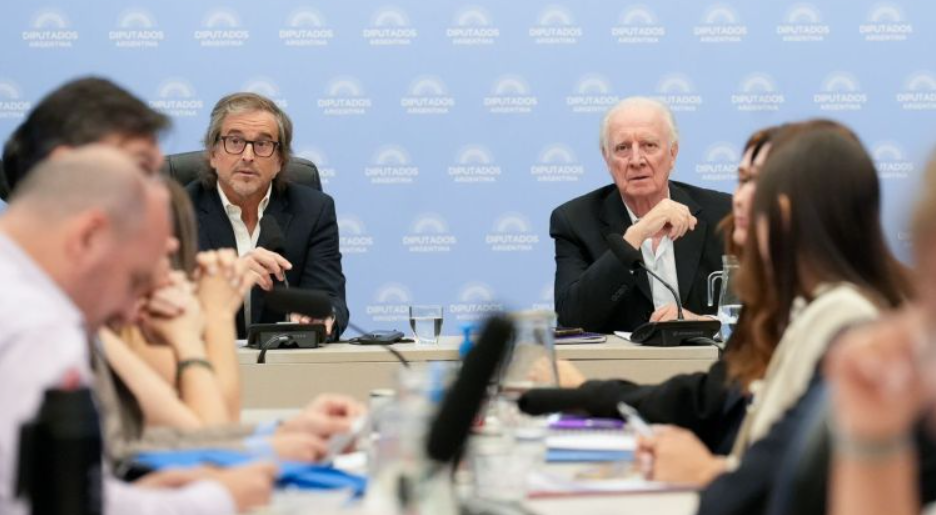 Con aval de aliados, LLA logró dictamen de mayoría para el Presupuesto 2026 y buscará aprobarlo este miércoles