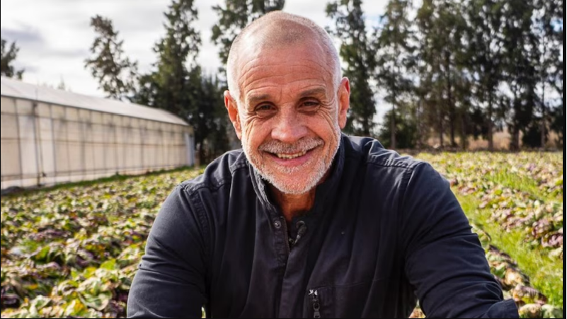 El chef Christian Petersen está internado en San Martín de los Andes: “Lucha por su vida”