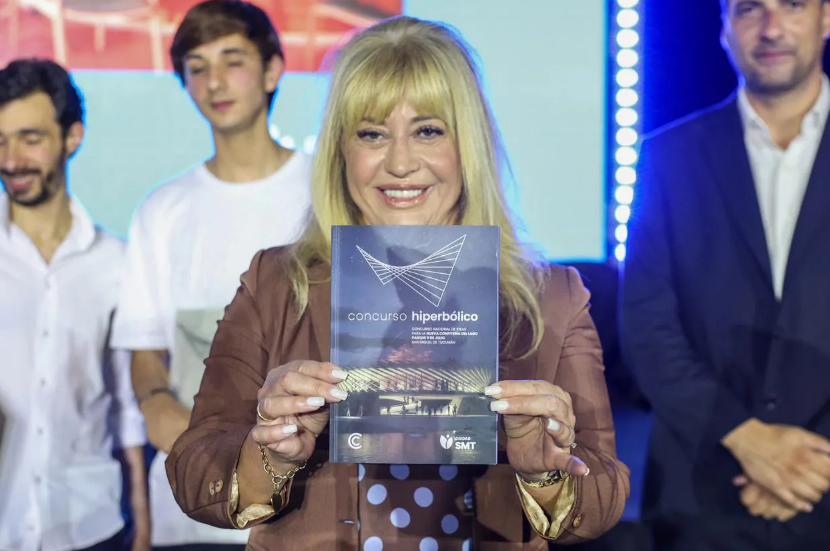 La intendente Rossana Chahla premió los proyectos ganadores del Concurso Hiperbólico de ideas para la nueva Confitería del Lago