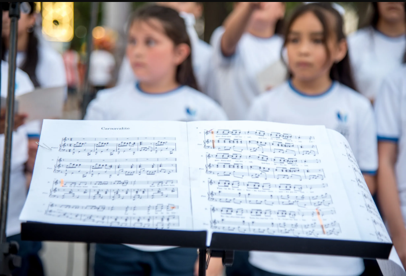 Navidad en la Ciudad: más de 50 artistas animarán la previa navideña en Plaza Independencia