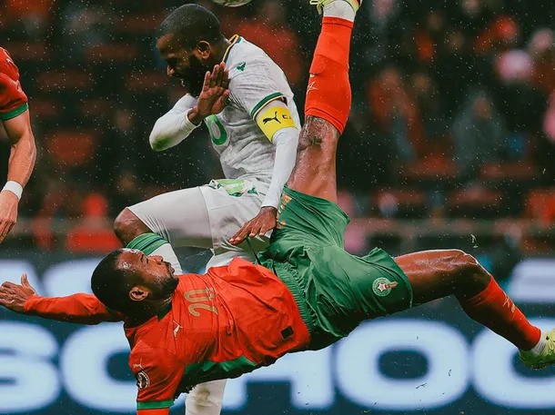 Copa África:  tremendo gol de chilena de Ayoub El Kaabi 