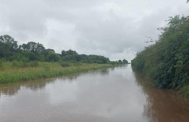 Las fuertes lluvias ocasionaron un corte total en la ruta nacional EX34