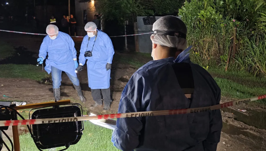 Investigan la muerte de una mujer en el Asentamiento El Ángel