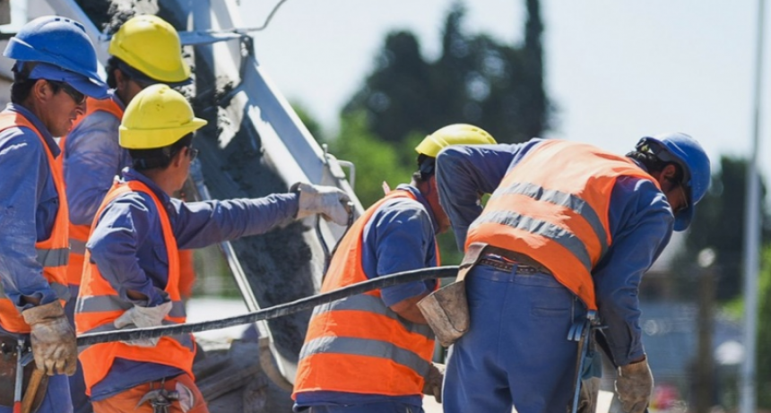 Empleo: el 72% de los trabajadores argentinos cobra menos de 1 millón de pesos