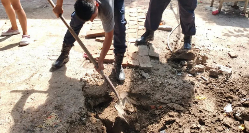 Rescatan a un niño que cayó en un pozo en Las Cejas