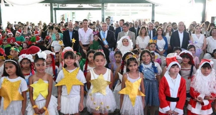 El gobernador Osvaldo Jaldo cerró el ciclo lectivo 2025