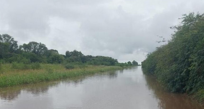 Las fuertes lluvias ocasionaron un corte total en la ruta nacional EX34