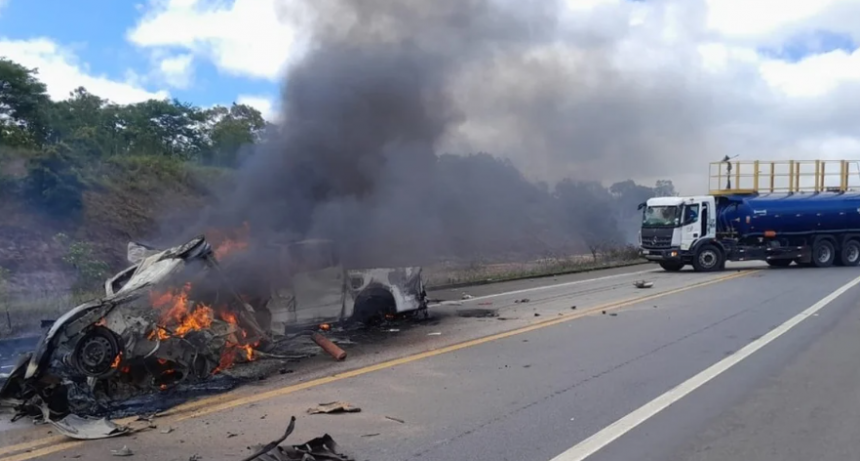 11 muertos tras un brutal choque frontal en Brasil